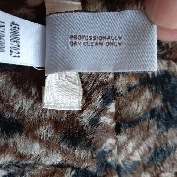 Chicos Women's Faux Fur Animal Print Zip Front Jacket - Picture 6 of 8